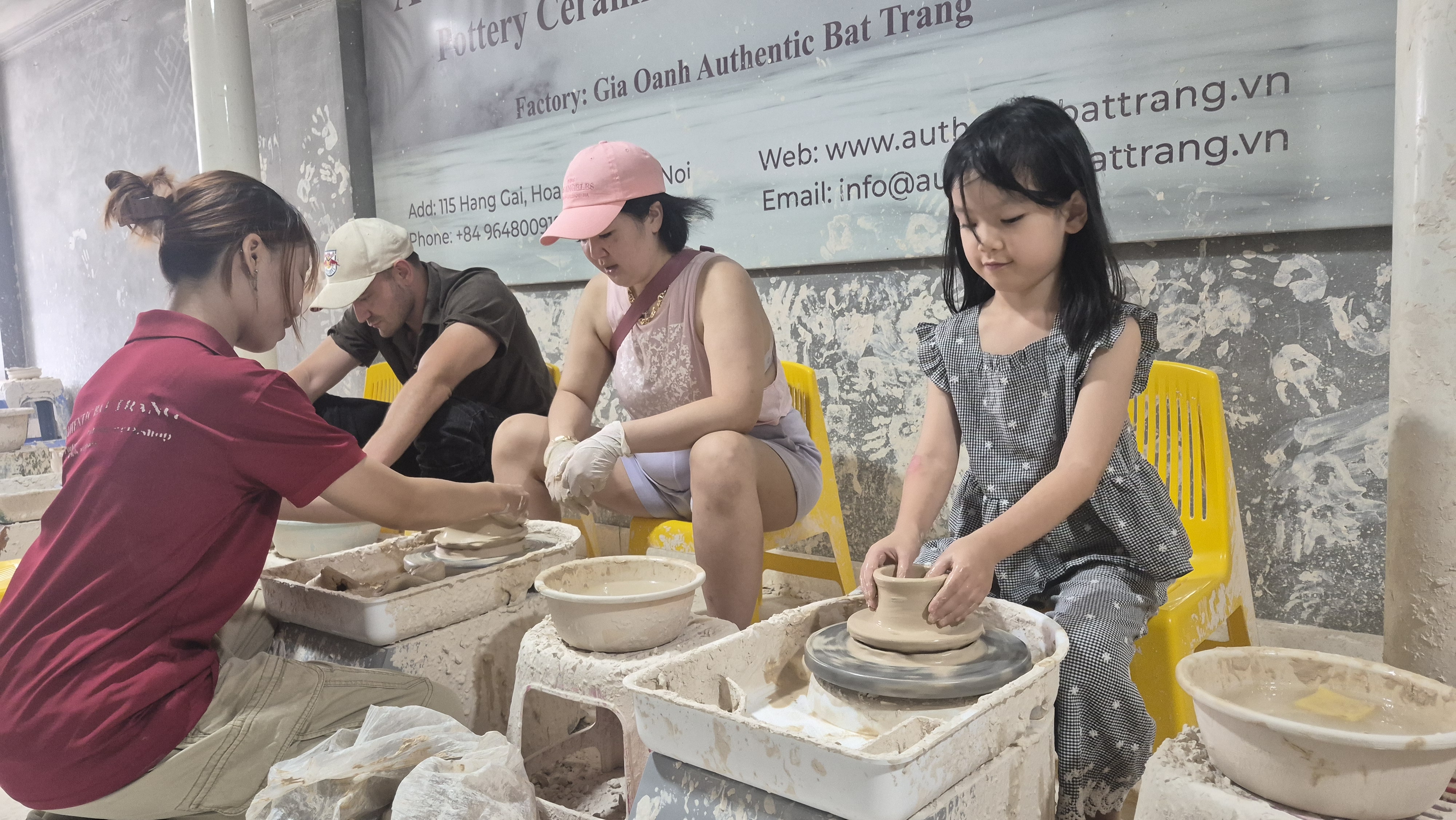 Family-Friendly Pottery Experience in Hanoi ????????