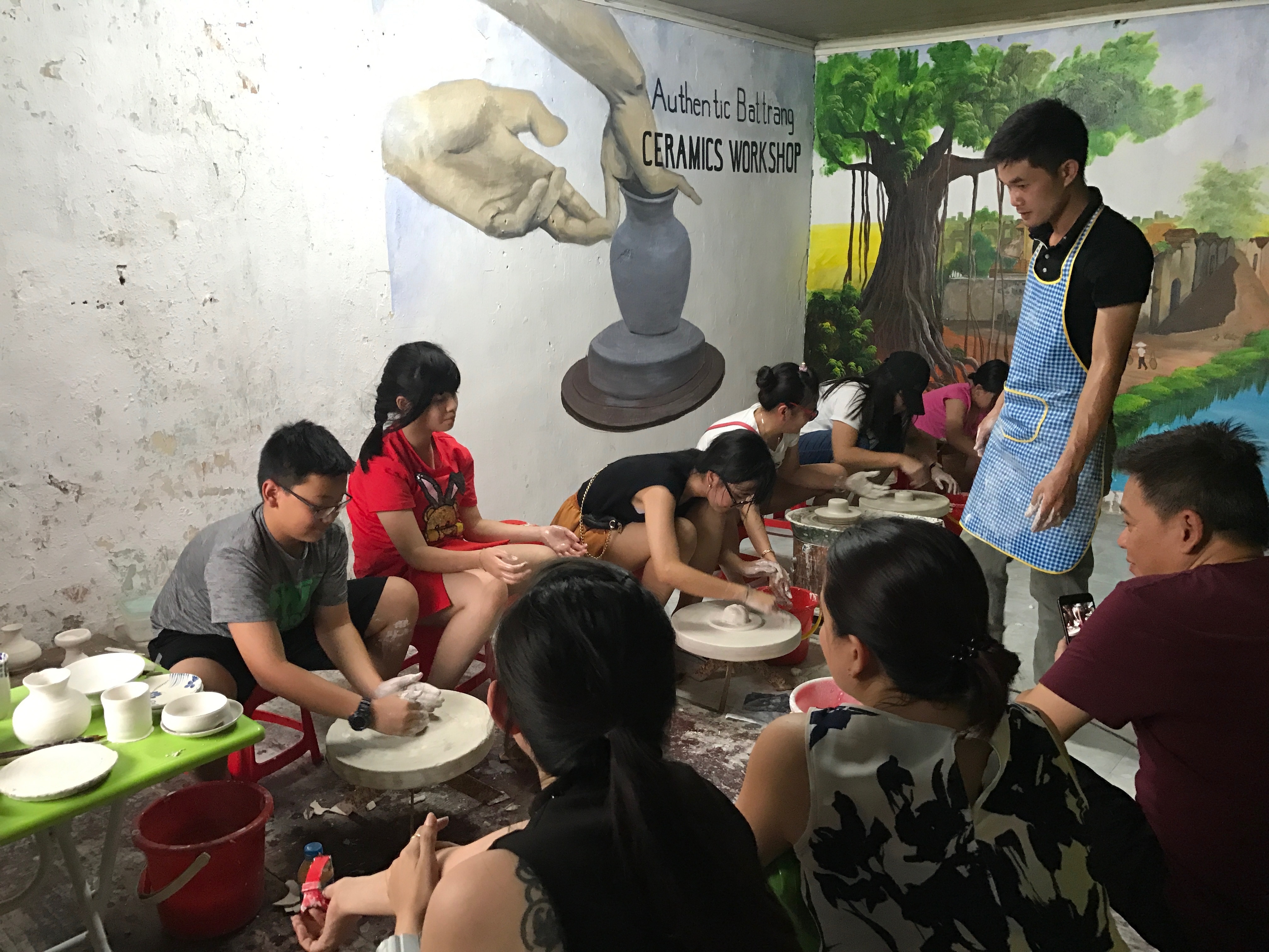 Bat trang ceramics workshop in hanoi center