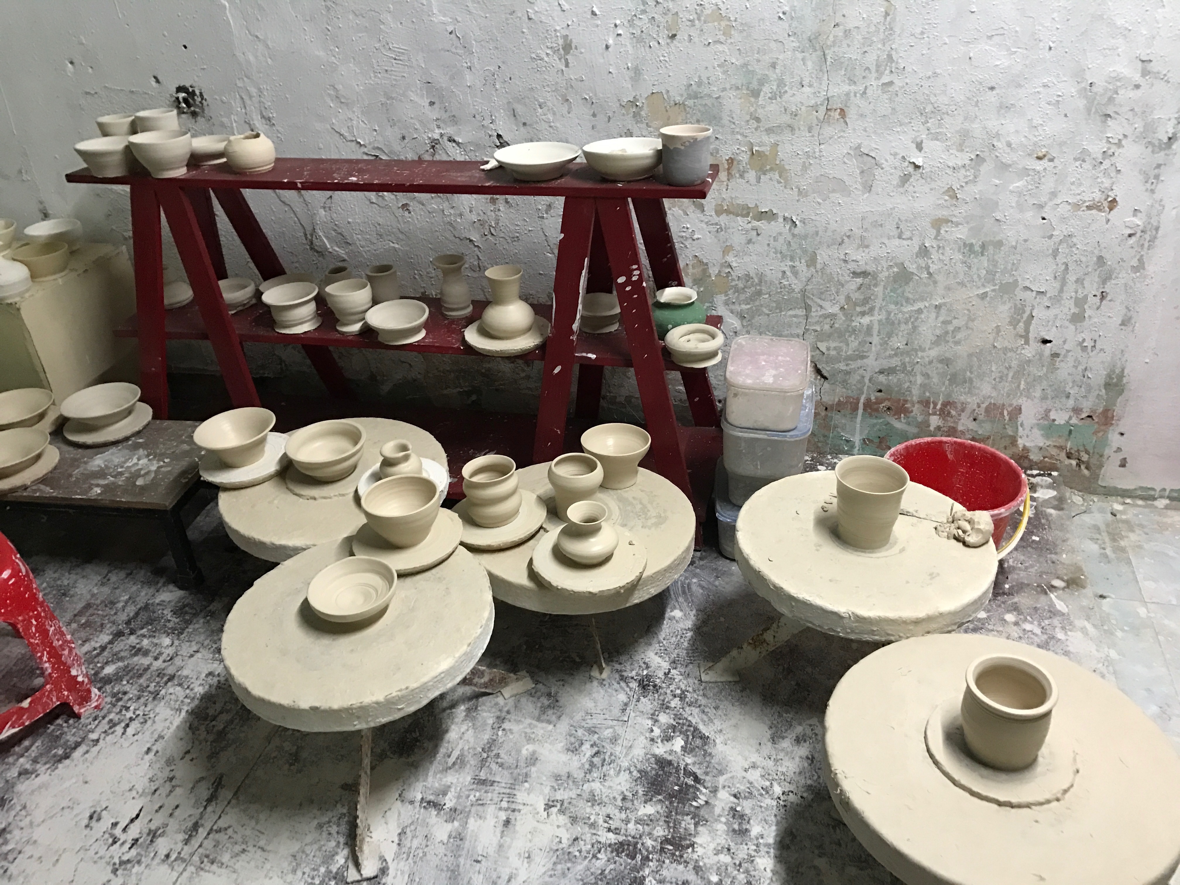 very nice ceramics producst make by hand