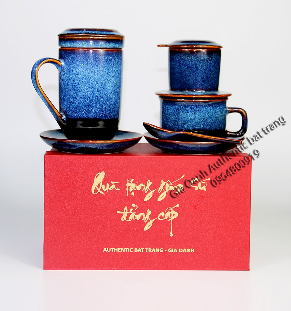 Bộ cốc uống trà và bộ phin pha cà phê gốm luôn là quà tặng được nhiều khách hàng lựa chọn cho dịp tết tân sửu 2021