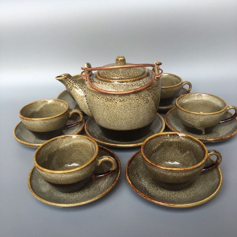 High-grade brocade enamel teapot. Produced in authentic Bat Trang factory