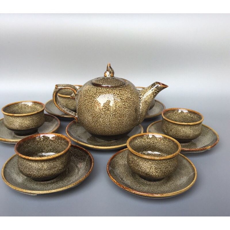 Teapot set - high-quality fire glazed gold brocade. Produced in authentic Bat Trang factory