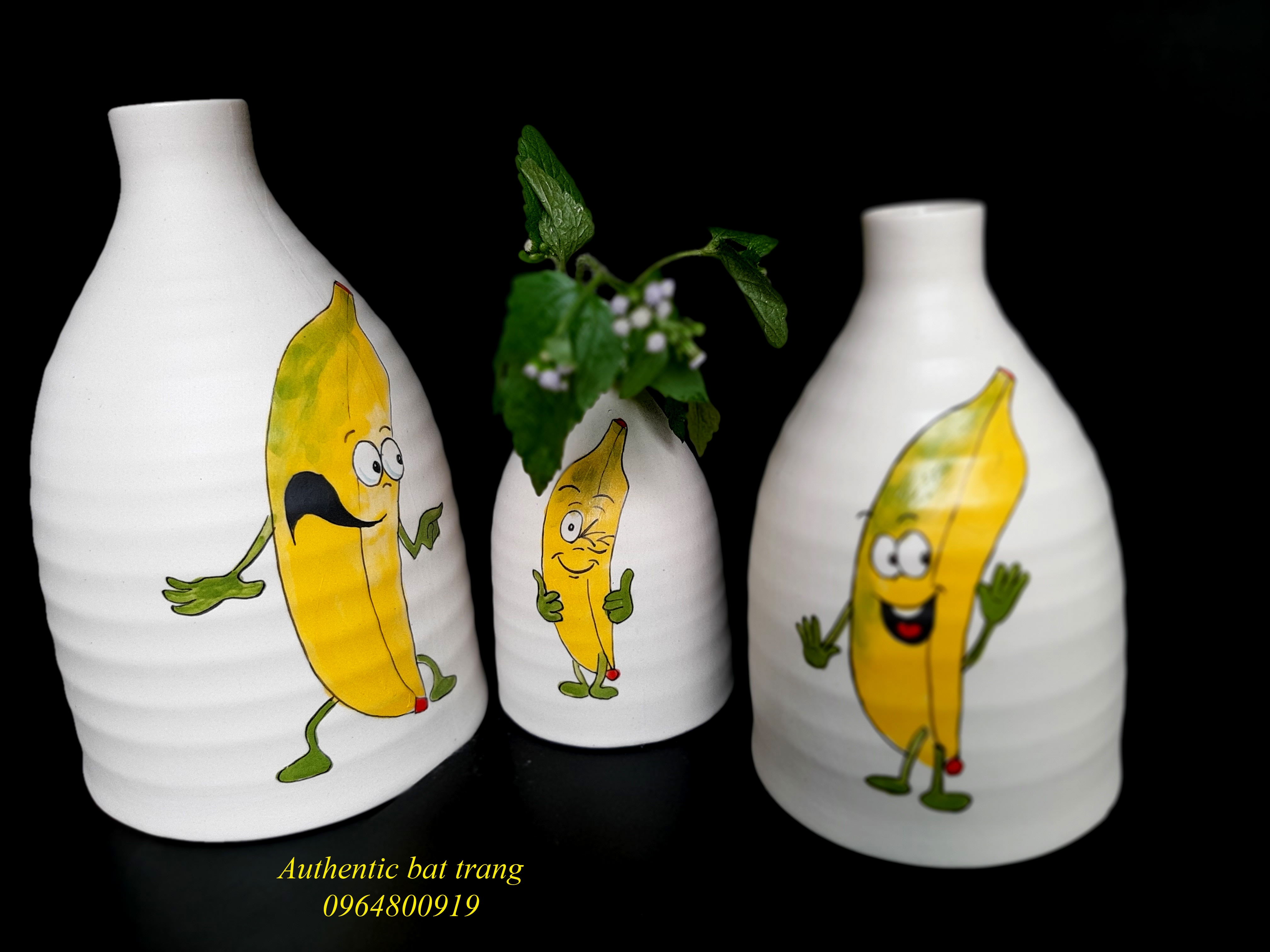 Banana vase set/ Bộ bình chuối trang trí nhà cửa, sản phẩm vẽ tay thủ công tại xưởng gốm sứ Authentic bat trang