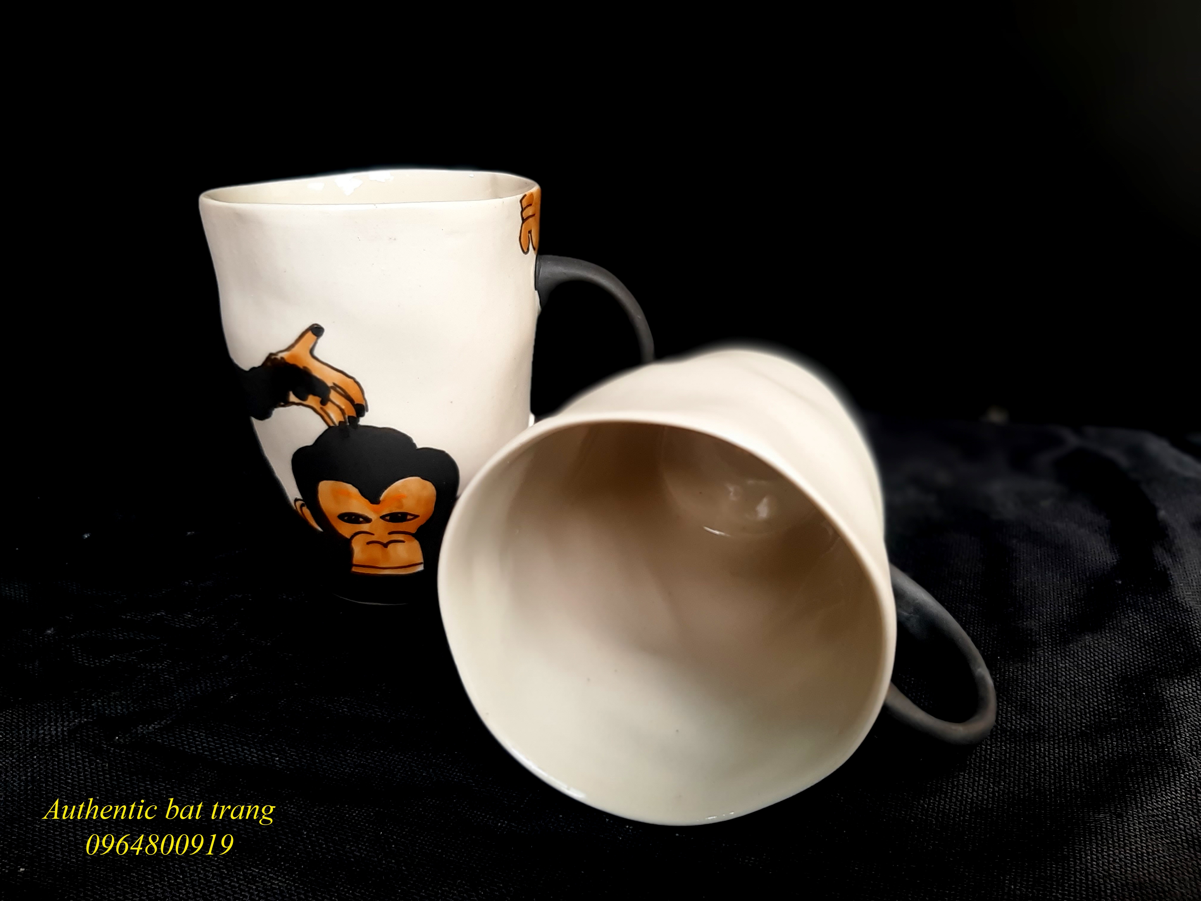 Monkey cups / Cốc  méo vẽ khỉ biểu cảm sản xuất tại xưởng authentic bat trang