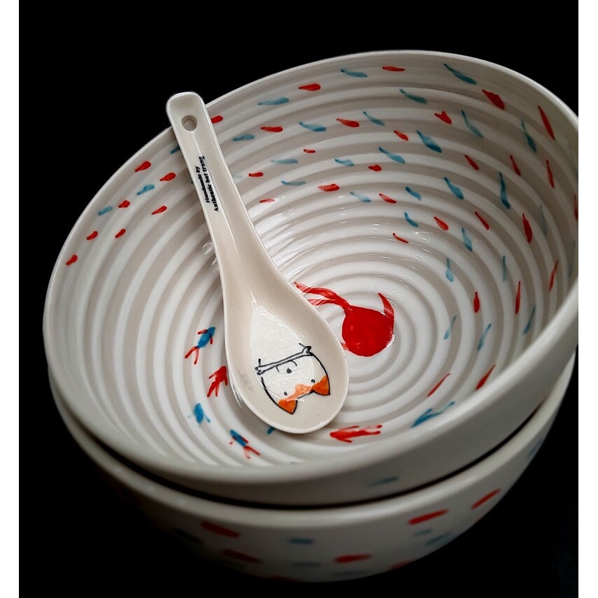 Hand-painted pho bowl with fish pattern made in authentic bat Trang