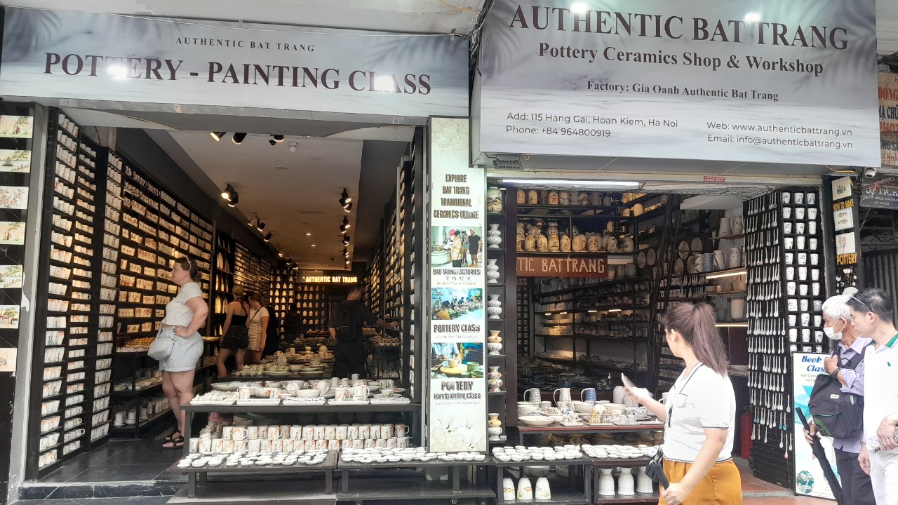 Authentic bat trang - best ceramics shop in hanoi old quarter