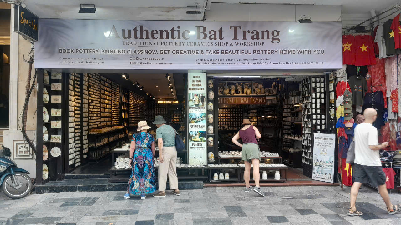 Authentic bat trang - best ceramics shop in hanoi old quarter