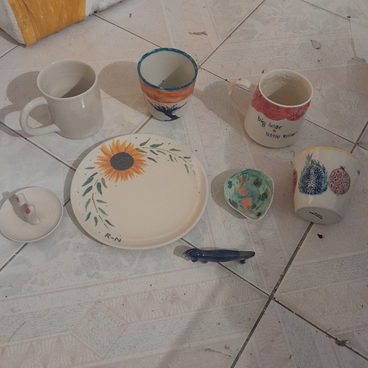 Result after ceramics painting workshop with authentic bat trang